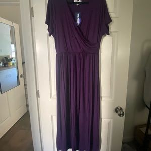 NWT V Neck Maxi Dress